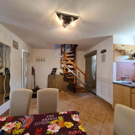Apartments Tuka Near The Beach Vir Εξωτερικό φωτογραφία