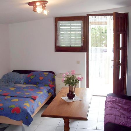 Apartments Tuka Near The Beach Vir Εξωτερικό φωτογραφία
