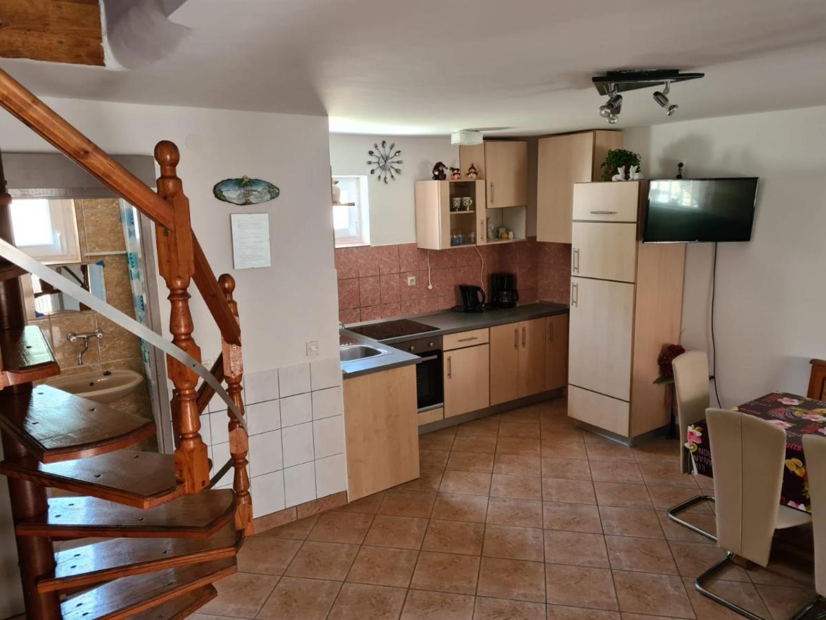 Apartments Tuka Near The Beach Vir Εξωτερικό φωτογραφία