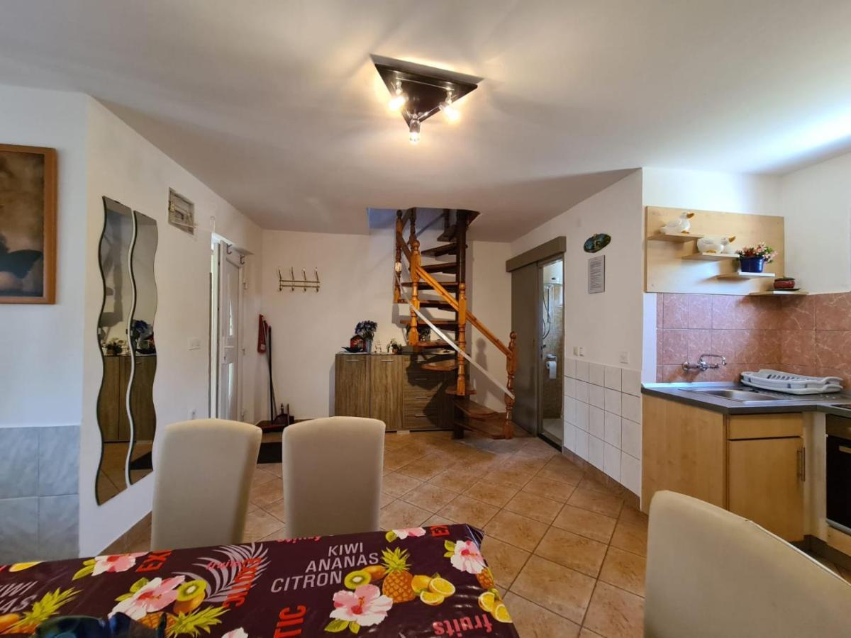 Apartments Tuka Near The Beach Vir Εξωτερικό φωτογραφία