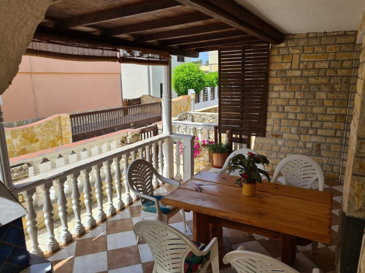 Apartments Tuka Near The Beach Vir Εξωτερικό φωτογραφία